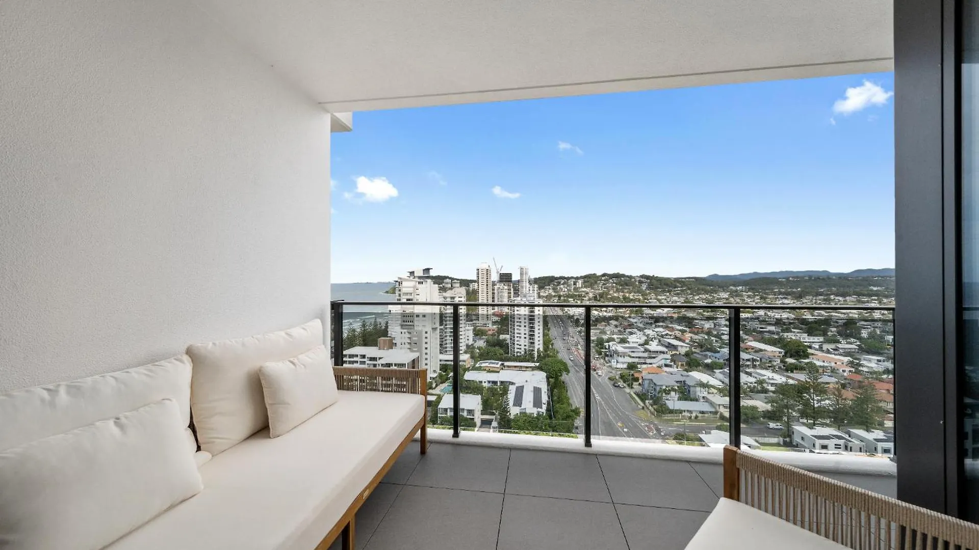 Sereno' Gold Coast Apartment
